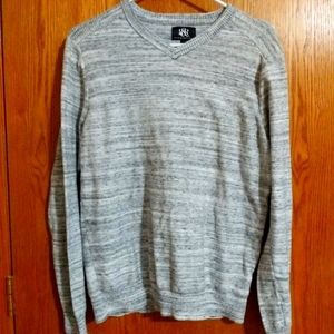 Rock & Republic V Neck Sweater Size L